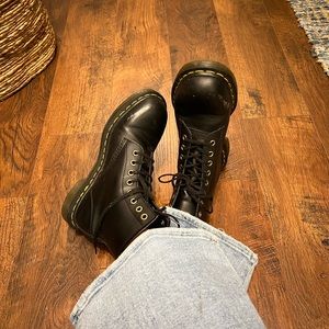 Vegan Dr. Air Wair Martens